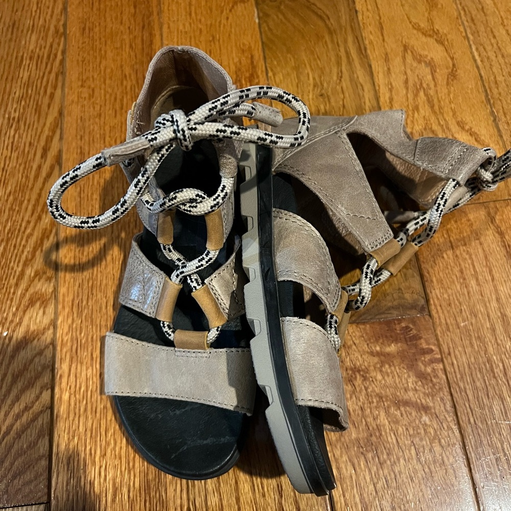 Sorel lace up sandals